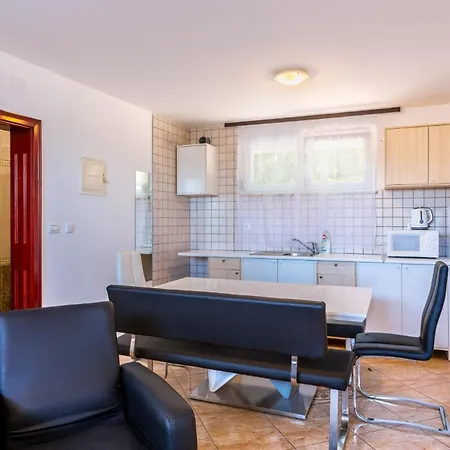 Apartment Leonardo